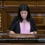 Sergio Peris-Mencheta Instagram - “No es odiar”, señora. Es no entender, no empatizar, no evolucionar, no crecer, no ver, no querer mirar, es no amar, no escuchar, no soltar, no aceptar, es no entregar. Es probablemente no follar, probablemente no tocar, probablemente no probar… es no vivir en el siglo XXI. “Enfermedad crónica de por vida” es lo que padecen ustedes.