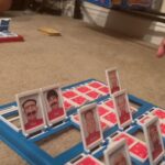 Sergio Peris-Mencheta Instagram - El “¿Quién es quién?” de toda la vida… en versión gringa y under 10… Alena, Emma, Olmo y Río Los Angeles, California