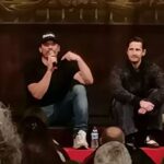 Sergio Peris-Mencheta Instagram - Despedirme de mi añorado Madrid después de una semana de lo más intensa, llena de #Traitors, de teatro, de entrevistas, de #Ladies, despidiéndonos de #UnaNocheSinLuna, haciéndome una ITV en @cuerpomentecentrosol , haciendo un casting como actor de esos que pocas veces se pueden hacer (con tiempo y cariño), trabajando ya en #Cielos con reparto y equipo técnico, comiendo rico en @casatataguyo , disfrutando de mis queridas @nuriacruzmoreno y @mariadiazteatro , pergeñando futuribles con @luiszahera y @javiergutierrezoficial , reencontrándome con mi hermanito @jaenada_ , abrazando a la Mamushka y al Yonyon,… y finalmente, la penúltima ha podido ser una velada de #SecretHitler en casa de mi querido @miguelamunoz Mañana? Mañana vuelo de vuelta a casa, no sin antes abrazar a la china @silviaabascal , ya en el tiempo de descuento en el aeropuerto… See u in a while, Madrid. Te llevo dentro. 🫶 Plaza Santa Ana