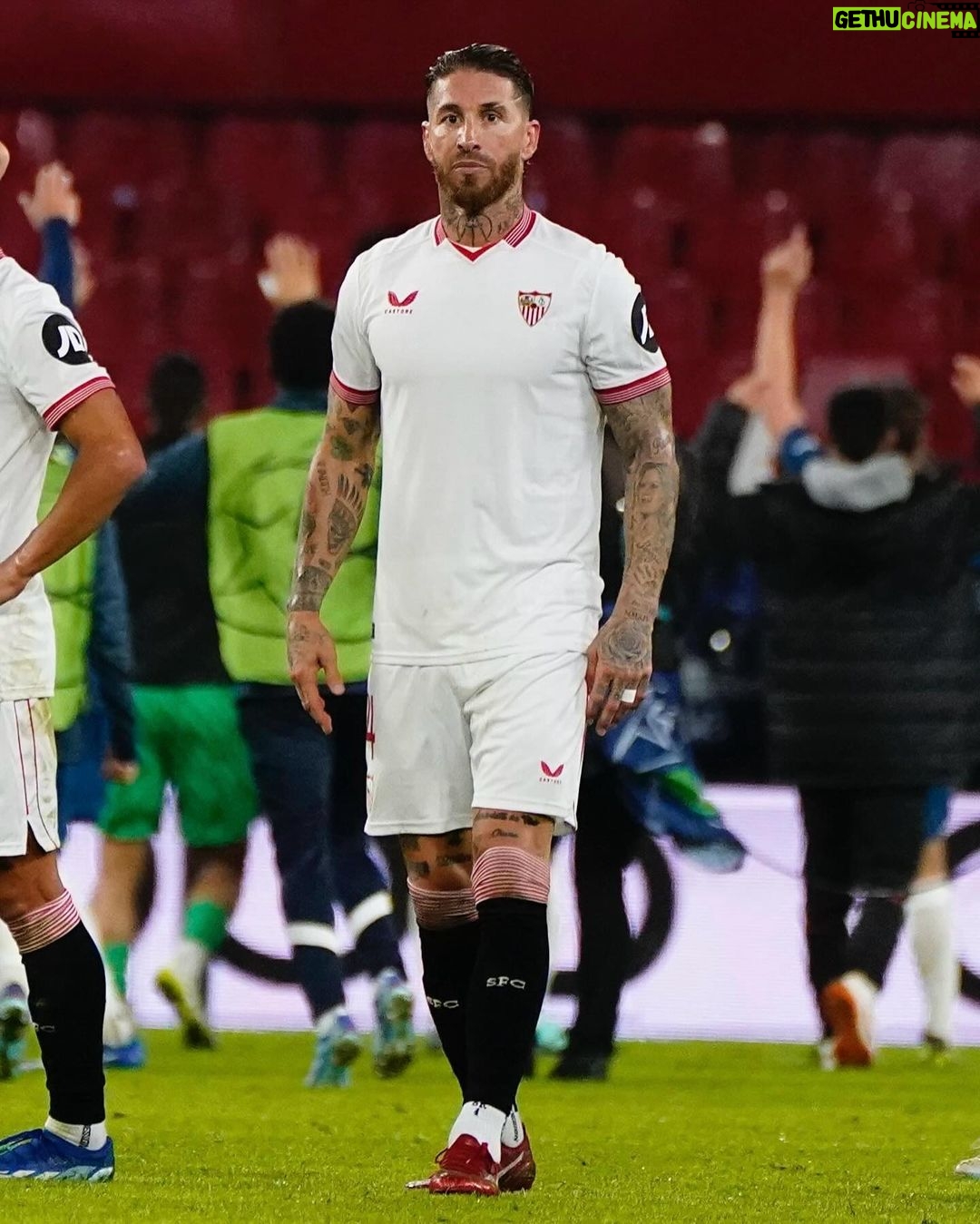 Sergio Ramos Instagram - 18 años esperando este gol y no ha podido tener un sabor más amargo. Una noche durísima en la que vimos lo mejor y lo peor, pero los detalles deciden en la máxima competición. Entendemos y compartimos vuestra frustración. Solo nos queda callar, levantarnos y seguir trabajando para seguir en Europa. 18 years waiting for this goal, but it couldn’t have left a more bitter taste. A very tough night with the best and worst on display, but small details are the difference in elite competition. We understand and share your frustration. Time to stop talking, get back up and keep working to stay in European competition. ¡Vamos, Sevilla! #SiempreJuntos