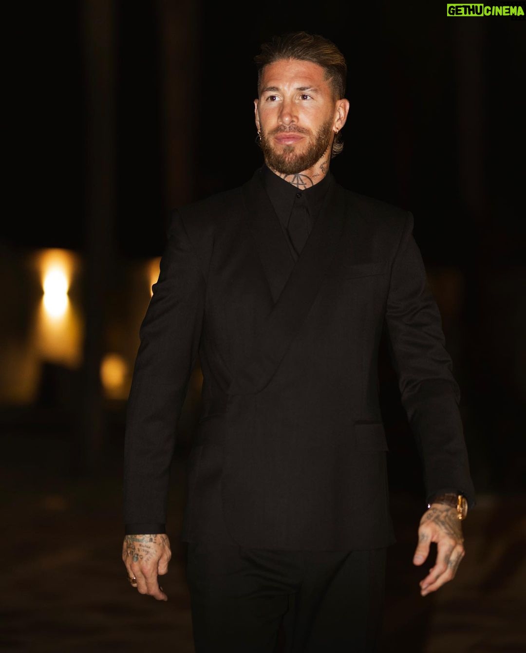 Sergio Ramos Instagram - Total black look 👌