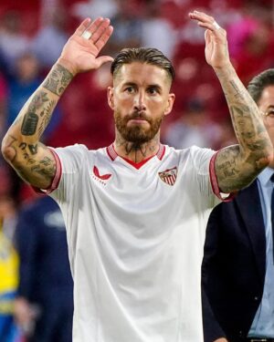 Sergio Ramos Instagram - Volver a casa sabe mejor con victoria y portería a cero. Ha sido increíble sentir el calor del Ramón Sánchez-Pizjuán 6.595 días después. ¡Seguimos! 

Returning home tastes better with a win and a clean sheet. It's been amazing to feel the support of the Ramón Sánchez-Pizjuán 6,595 days later. Let's keep going! 

@sevillafc ⚪️🔴