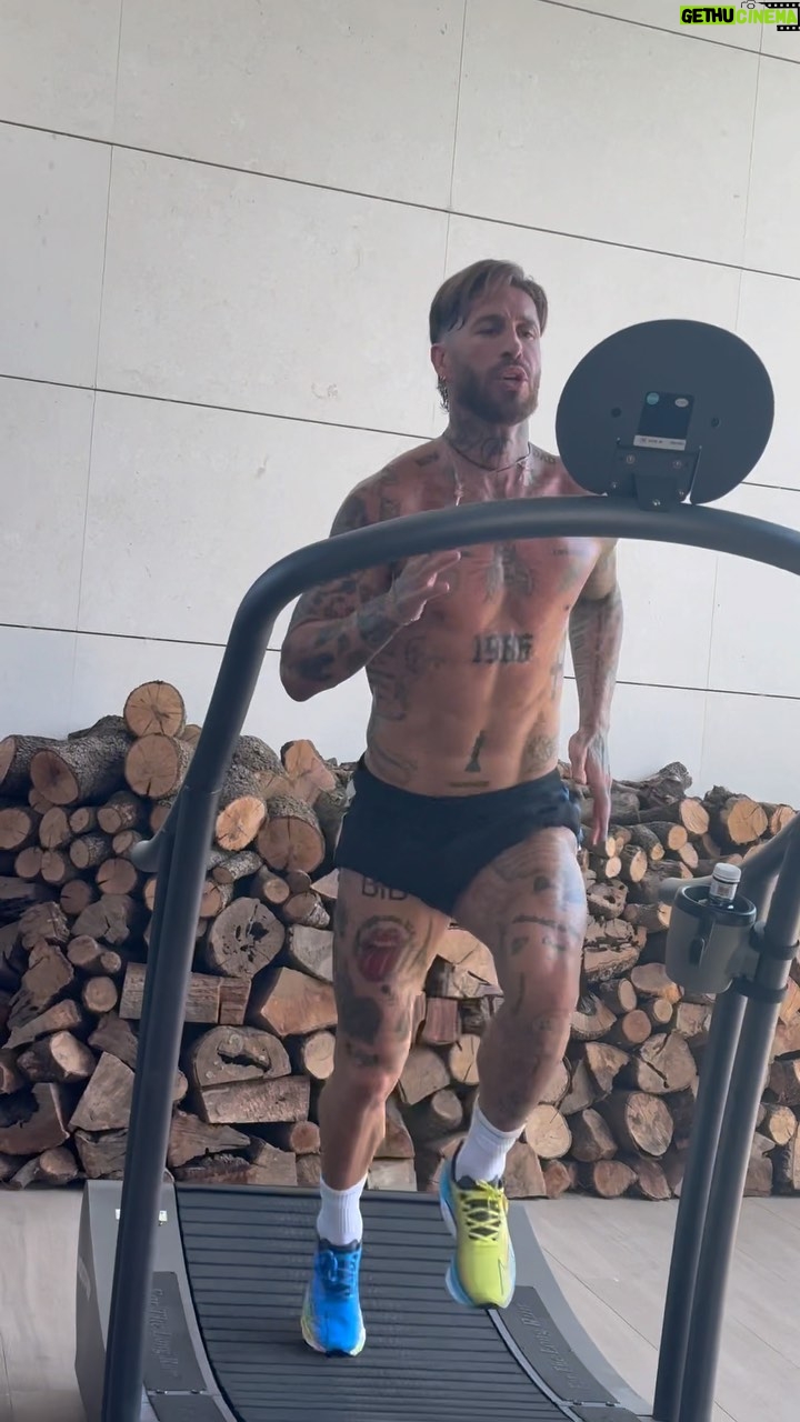 Sergio Ramos - 2.3 Million Likes - ¡Aquí no se para!
10x 30s + 1min recovery