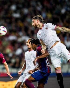 Sergio Ramos Instagram - Un partido que duele por el resultado y las circunstancias, pero que nos refuerza por la imagen y actitud del equipo. Seguimos creciendo y ya pensamos solo en la @championsleague.

A match that hurts because of the result and the circumstances, but that strengthens us because of the performance and attitude of the team. We continue to grow and we’re already thinking only about the #ChampionsLeague.