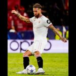 Sergio Ramos Instagram - Queríamos más, pero nos quedamos con un punto. A seguir trabajando y ya pensando en el sábado. ¡Gracias por el ambiente espectacular! We wanted more, but we take a point. Now to keep working and set our minds on Saturday. Thanks for the spectacular atmosphere! Estadio Ramon Sanchez Pizjuan