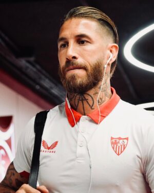 Sergio Ramos Instagram - Volver a casa sabe mejor con victoria y portería a cero. Ha sido increíble sentir el calor del Ramón Sánchez-Pizjuán 6.595 días después. ¡Seguimos! 

Returning home tastes better with a win and a clean sheet. It's been amazing to feel the support of the Ramón Sánchez-Pizjuán 6,595 days later. Let's keep going! 

@sevillafc ⚪️🔴