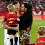 Sergio Ramos Instagram - Vuelta a casa rodeado de los míos. Gracias por estar siempre. ¡Os quiero! Y gracias especialmente a ti, mi vida @pilarrubio, por ser mi compañera de viaje y compartirlo todo conmigo. ❤️💜❤️