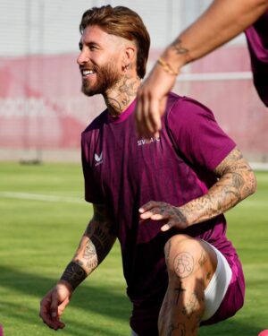 Sergio Ramos Instagram - Primer entrenamiento ✅
First training session ✅