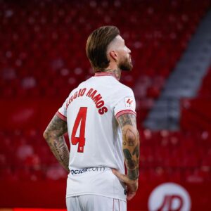 Sergio Ramos Instagram - Sevillistas, “y es por eso que hoy vengo a verte, sevillista seré hasta la muerte”. @sevillafc