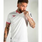 Sergio Ramos Instagram - Me faltan las palabras y me sobran las emociones. @sevillafc