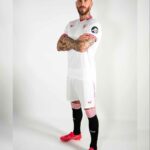 Sergio Ramos Instagram - Me faltan las palabras y me sobran las emociones. @sevillafc