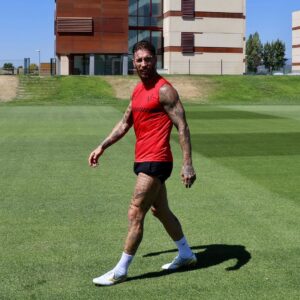 Sergio Ramos Instagram - Do it with passion or not at all. 👊