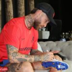 Sergio Ramos Instagram - Empezamos en 2014 y, aunque parece imposible, ya somos 60 millones. Para celebrarlo y devolveros el cariño que me dais, os propongo un concurso para regalaros 20 pares de botas Mizuno firmadas. Participar es muy sencillo: 1️⃣ Sígueme en Instagram, por supuesto. 😉 2️⃣ Piensa en tu momento favorito de mi carrera o de mi vida. 😍 3️⃣ Muéstralo en una foto, vídeo, dibujo… o comentario a este post mencionando mi cuenta @sergioramos y con el HT #SR60 antes del 27 de agosto de 2023. ¡Sé creativo! 🎨 ➡️ Elegiré a los 20 más originales y les contactaré por mensaje directo. ¡60 millones de gracias! ————————— We started in 2014 and – although it seems impossible – we are now 60 million strong. To celebrate this and return some of the love you all give me, I’ve got a great competition for you: a giveaway of 20 pairs of signed Mizuno boots. Participating is so easy: 1️⃣ Follow me on Instagram, of course. 😉 2️⃣ Think of your favourite time in my career or in my life. 😍 3️⃣ Post a photo, video, drawing… or comment on this post mentioning my account @sergioramos and including HT #SR60 before the 27 August 2023. Be creative! 🎨 ➡️ I will pick the 20 most original entries and then will contact you by direct message. 60 million thanks! *Enlace a las BBLL en la bio. // Link to the terms & conditions in the bio. ** La participación implica la aceptación de las BBLL. // Participation entails accepting the terms & conditions.