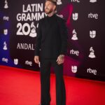 Sergio Ramos Instagram - @latingrammys photo dump: 1. Red carpet 2. My sis @mirianramosoficial 3. @karolg 4. @shakira 5. @sebastianyatra 6. @ovyonthedrums 7. @npastorioficial 8. @monlaferte 9. My siblings @reneramosoficial @mirianramosoficial 10. Me 😁 Look: @dolcegabbana