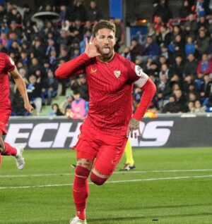 Sergio Ramos Instagram - Una victoria de EQUIPO para seguir en la Copa del Rey y ojalá para que sirva de punto de inflexión de un camino mejor. 
Contento por contribuir con un gol 🍳.

A TEAM win to progress in the Copa del Rey and hopefully a starting point in the right direction.
Happy to contribute with a goal 🍳.

¡Vamos, Sevilla!