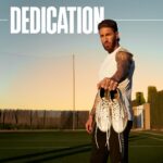 Sergio Ramos Instagram - Rewrite history by stepping into the future of football with the Mizuno Alpha Prism Gold. Work hard. Stay focused. Never give up. #MizunoAlpha #PrismGold #MizunoFootball