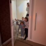 Sergio Ramos Instagram – La magia de los Reyes Magos 👑👑👑, la ilusión de los niños. 💫