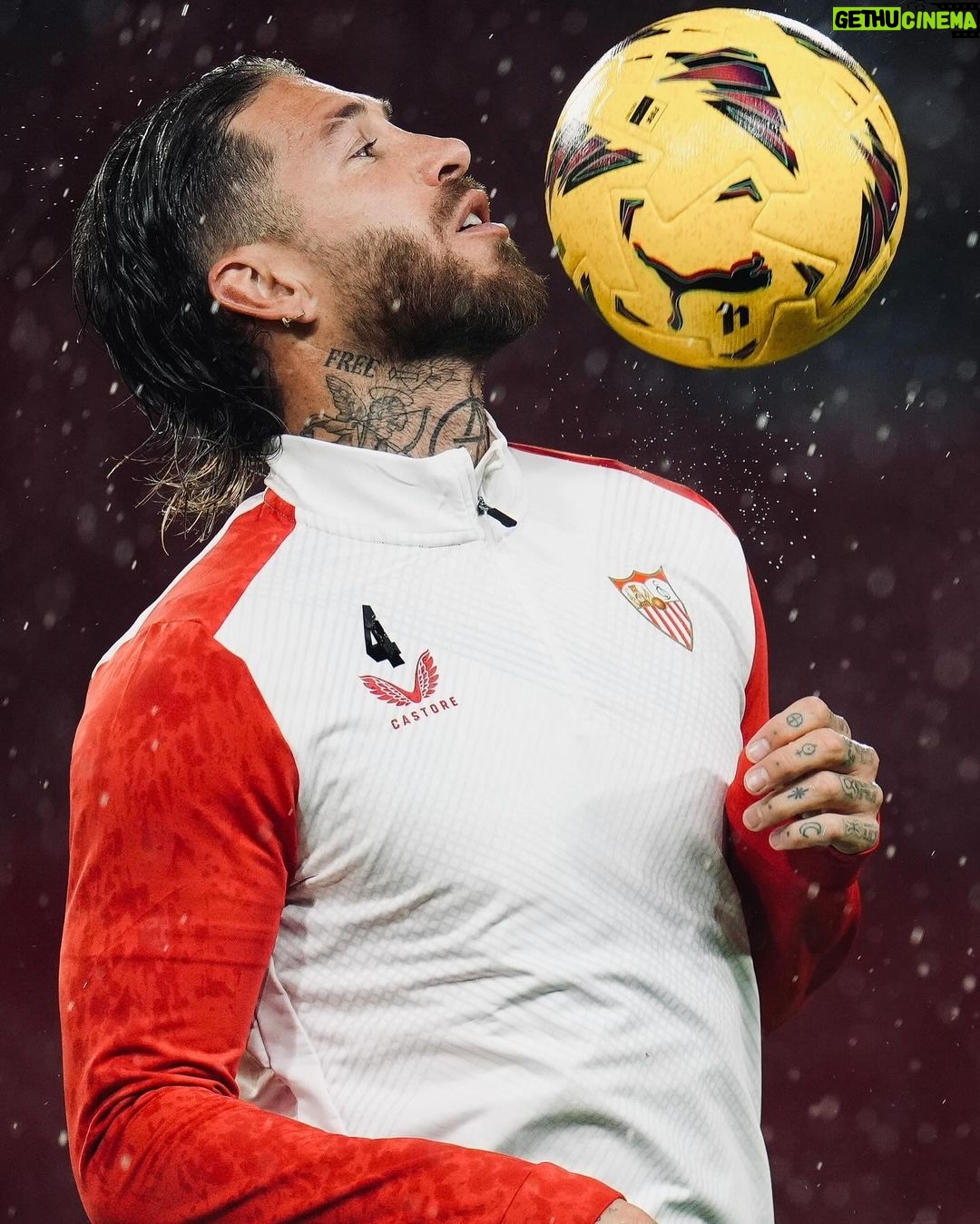Sergio Ramos Instagram - Un resultado que duele, pero de nada vale lamentarnos de lo que ya ha pasado. Tenemos que convertir la decepción en rebeldía, en estímulo para seguir trabajando y mejorar. A result that hurts, but we can’t dwell too much on what has already happened. We have to turn the disappointment into fightback, into motivation to keep working and to improve. ¡Vamos, @sevillafc!