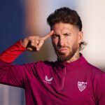 Sergio Ramos Instagram - 🫡 Listo para el último partido del año. // Ready for the last match of the year. 🫡