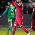 Sergio Ramos Instagram - Contento por la victoria, el gol y mi estreno como capitán. Ya pensando en el sábado, @sevillafc. Pleased with the win, the goal and to captain the team for the first time. Minds already on Saturday.