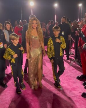 Shakira Instagram - She needs no introduction. She’s @shakira (Shakira). 🔥💃🏻🔥⁣
⁣
The legendary Colombian music icon is returning to the @vmas (@mtv Video Music Awards) after 30 total nominations and multiple wins, but tonight she’s being honored for her lifetime achievements in music and performance with the Video Vanguard Award.⁣
⁣
See how the superstar prepared for the night and her epic performance with #10Things celebrating music videos’ biggest night. 🎶👏✨⁣
⁣
1. Shakira meeting with her creative team ahead of her performance at the VMAs.⁣
2. What Shakira said. 😜⁣
3. Her hips…don’t lie⁣
4. En route NY ➡️ NJ⁣
5. Choose your fighter.⁣
6. Three words: sparkle, shine and shimmer. ✨⁣
7. Pro tip: bring your kids as your plus-one on the red carpet. 📸⁣
8. Shakira’s dancers getting performance-ready in 5, 6, 7, 8.⁣
9. Showtime for this showstopper 💖⁣
10. This is what a winner looks like.