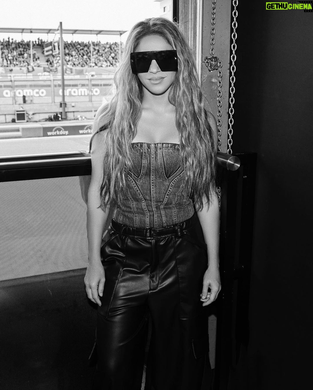 Shakira Instagram - Day off Silverstone - F1 British Grand Prix