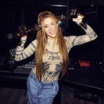 Shakira Instagram - Aquí celebrando los Billboards. Gracias por darnos la Canción del año Latin Pop y también el premio a Mejor artista Latin Pop en los #Billboards2023 Gracias por tanto apoyo!! 💋💋 los quiero.