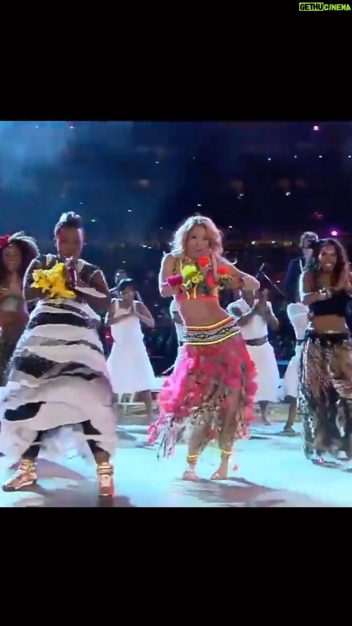 Shakira - 2.5 Million Likes - Memories of #SouthAfrica2010 #WorldCup #tbt