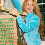 Shakira Instagram - Pizza anyone? 🍕 📷 @nicolasgerardin