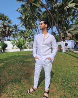 Shakti Arora Instagram - Yes I am not the same anymore.. coz m better..🫶🩶🤍💫
.
.
#shaktiarora