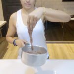 Shalini Balasundaram Instagram – Decided to try this viral hack out
Mix 1 cup of flaxseed with 2 cups of water bring it to a boil and it will turn sticky.
You can strain and use the sticky gel texture on your skin and hair and leave it on 15-20 minutes
Increases collagen and gives instant hydration to the skin
Comment below if you would try this?
#shalinibalasundaram #flaxseed #skincaretips Kuala Lumpur, Malaysia