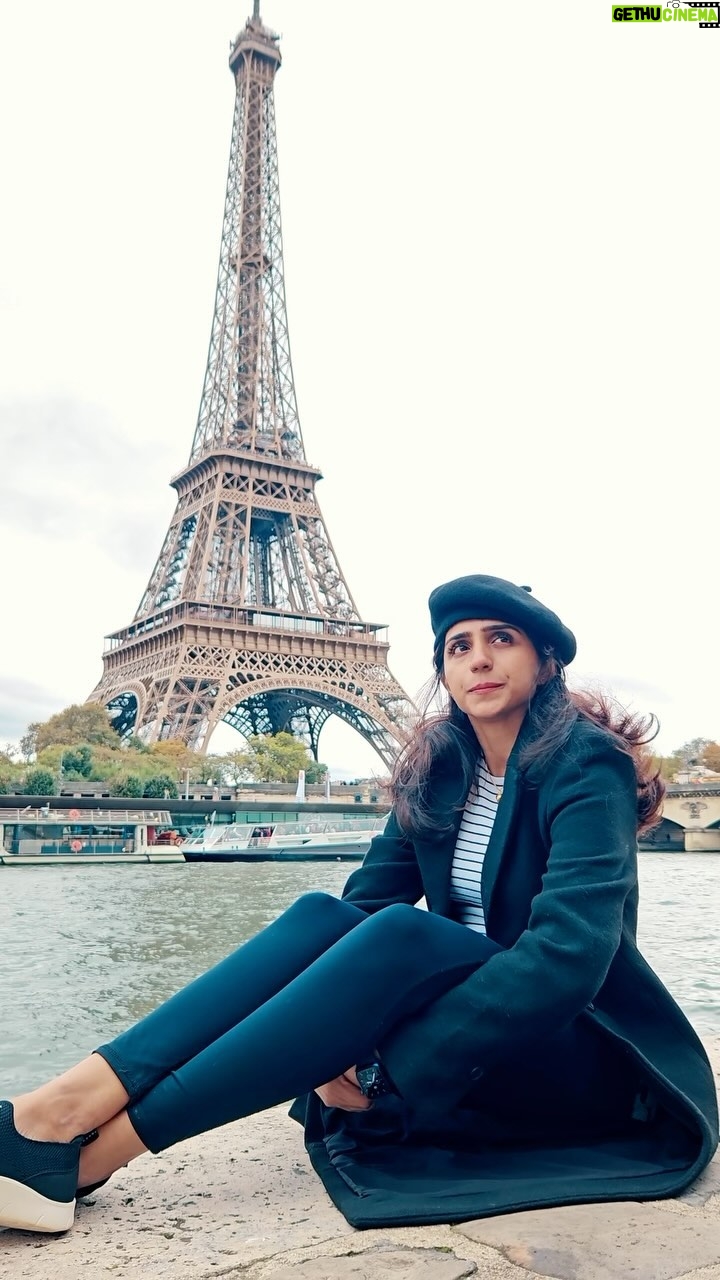 Shalini Balasundaram Instagram - Wondering if I can live in vacation-mode forever. Do you relate to this? Comment below #shalinibalasundaram #paris #travelgram Kuala Lumpur, Malaysia