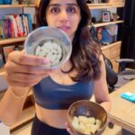 Shalini Balasundaram Instagram - What would be your breakfast guys? Ps: I ate some of the apples before doing the video #shalinibalasundaram #lifestyle #food Kuala Lumpur, Malaysia