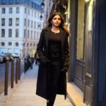 Shalini Balasundaram Instagram - Somewhere in the city… wondering… #shalinibalasundaram #paris #cityoflove #spreadlove
