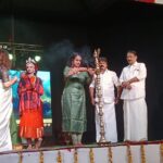 Shalu Menon Instagram - Njan pdipicha entte priya student Anil Anilkumarinte students intte arangettam nilavilakku koluthi inaugrate cheyyunnu… #danceclass#dancers -#arangetam#bharathnatyam#music #art #performer