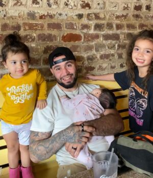Shane Burgos Instagram - I thank God every year I’ve got more to be thankful for than the last! 

#HappyThanksgiving