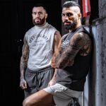 Shane Burgos Instagram - Brothers in arms ⚔️ #Tigear . . . #ootd #outfitoftheday #fitcheck #mmagear #mmaclothes #mmaclothing #fighter #fight #profighter #promma #ufc #mmaclothing #mmawear #mmafighter #training #kickboxing #jiujitsu #wrestling #mma