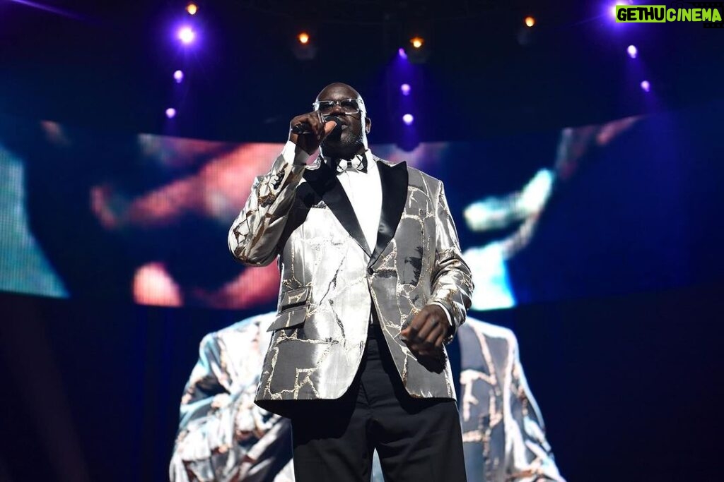 Shaquille O'Neal Instagram - The Third Event was a night to remember! Thank you to all the artists who gave their time and talent to further our Foundation’s mission. And thank you to Presenting Sponsor, Pepsi Stronger Together; Venue Sponsor, MGM Resorts; Diamond Plus sponsor, Door.com; and Diamond level sponsors, Los Angeles Lakers, Reinhart Foundation, The General Insurance, and Wynn Resorts. (Photo credit: Getty Images for The Shaquille O’Neal Foundation) @shaqfoundation