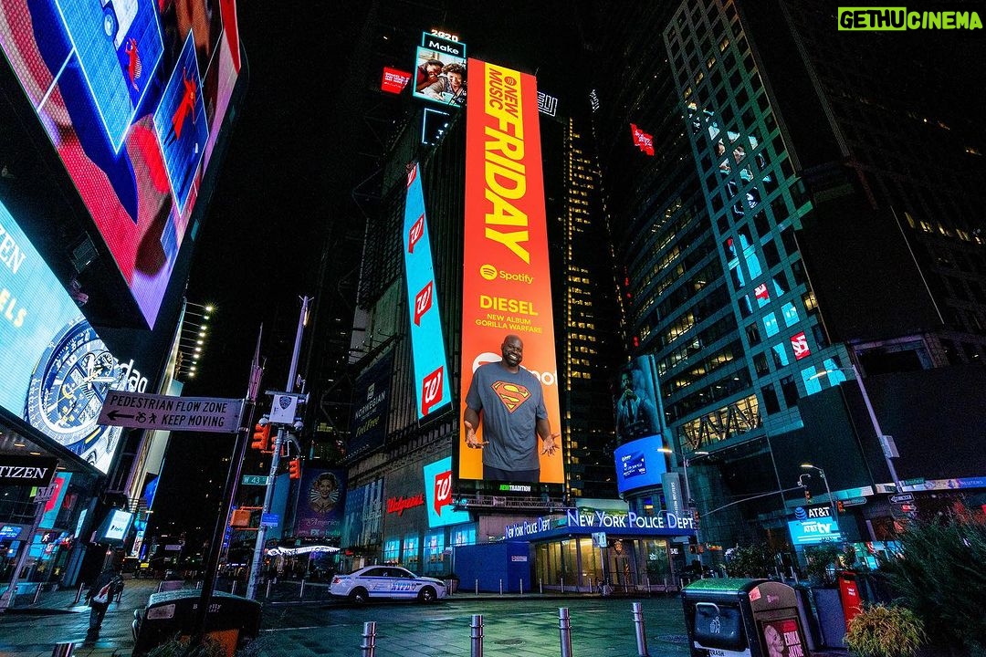 Shaquille O'Neal Instagram - We brought dubstep to Times Square!Thank you to all the collaborators on this album. Make sure to support all of them. Shoutout @spotify and @monstercat for all the love. Now go stream GORILLA WARFARE! Love y’all Times Square, New York City