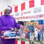 Shaquille O'Neal Instagram - We had big time fun today at our 22nd annual Shaq-a-Claus event. The kids left with huge smiles and armfuls of great gifts thanks to all my partners and sponsors who made this happen.      @shaqfoundation  @basicfuntoys @worldtechtoys  @hobbytron   @greatclips @nautica @papajohns  @eddiebauer @luckybrand @jakkspacific.toys  @hcsoga @weareauthentic @kidsinneed