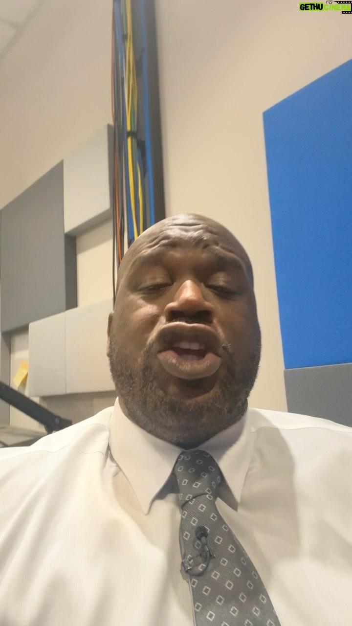 Shaquille O'Neal Instagram - that boy can sang