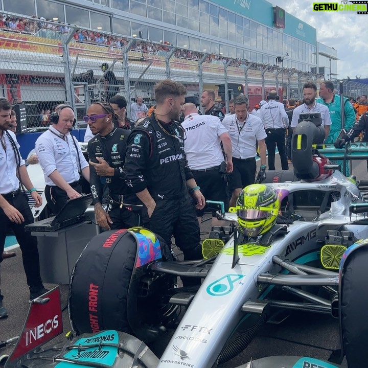 Shawn Mendes Instagram - King. @lewishamilton