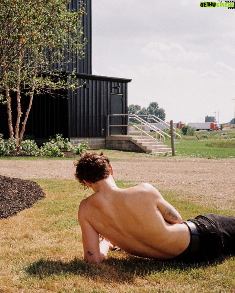 Shawn Mendes Instagram - film boy