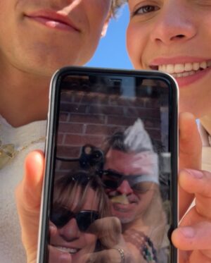 Shawn Mendes Instagram - happy family day Canada