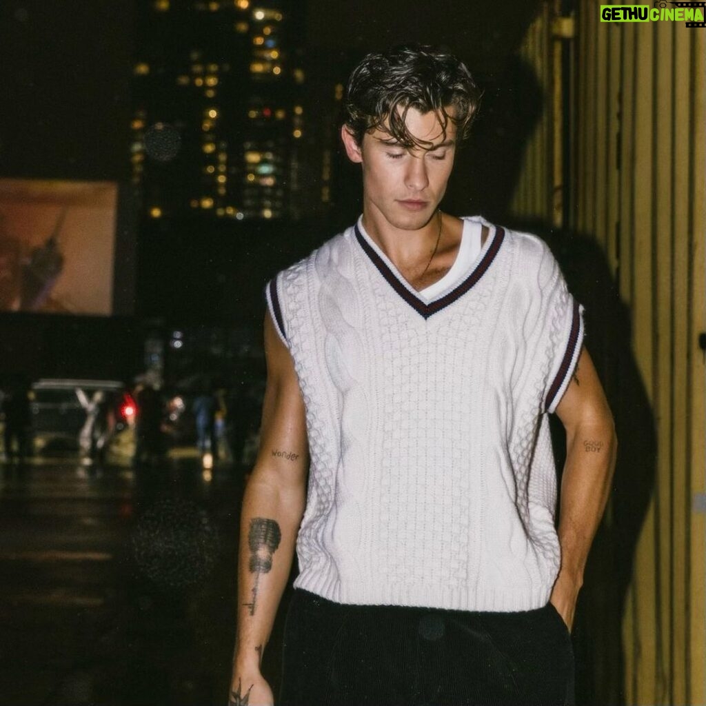 Shawn Mendes Instagram - Newyork Tommy Week @tommyhilfiger New York, New York
