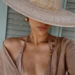 Shay Mitchell Instagram - I didn’t feel like doing my eye makeup