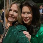 Sheila Kelley Instagram - Happy St. Paddy’s day from one Irish lass to all y’all. And may the luck of the Irish be with you in this whirling world of crazy! 😝 ⠀⠀⠀⠀⠀⠀⠀⠀⠀ #stpaddysday #irisheyes #irishlass #epiclove #epicbody