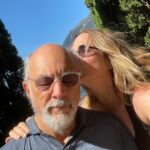 Sheila Kelley Instagram - How do you love each other? I just held a workshop on how to amplify your masculine and feminine energy to love deeper. There were 3,000 people on the @mindvalley zoom call. It was so beautiful to watch the chat fly by with humanity, love, respect, and intrigue. What touched me the most were the comments asking for more clarification about love. About being seen in a world that is full of “too much”. Too much input, too much advice, too much direction, too much angst, too much desperation. It’s simple really: Love lives in the quiet moments of connection between you and your beloved. And when I say “your beloved” I am referring to any person with whom you share any kind of love. It could be the love between friends or the love between lovers. But the knowing connection in eye to eye contact - that moment where you spend an extra two seconds looking into each other’s souls, that moment is sizzling, and heart opening and soul inspiring. Try it today. Maintain eye to eye connection with someone and feel your entire being elevate for just that moment. But know the impact will ripple throughout your life. ⠀⠀⠀⠀⠀⠀⠀⠀⠀ For us it’s a New year, deeper love. ❤️❤️❤️ ⠀⠀⠀⠀⠀⠀⠀⠀⠀ If you want to know more about how we love and have loved for 34 years? Comment with a kiss below… 💋 And ask me anything you’d like!