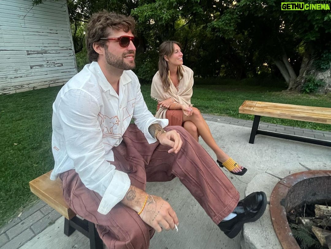Shelby Flannery Instagram - Homestuff 🥂 Minnesota