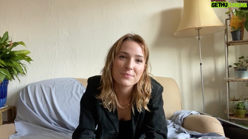 Shelby Flannery Instagram - Should we go blonde again?